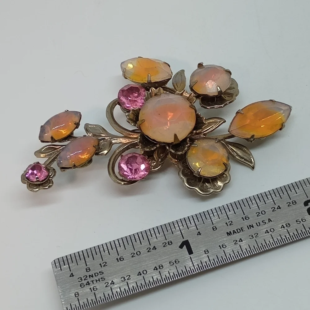 * vintage Parfait Moonglow Juliana? unsigned pin brooch